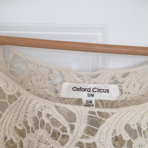 Oxford Circus Lace Top - Picture 3 of 5